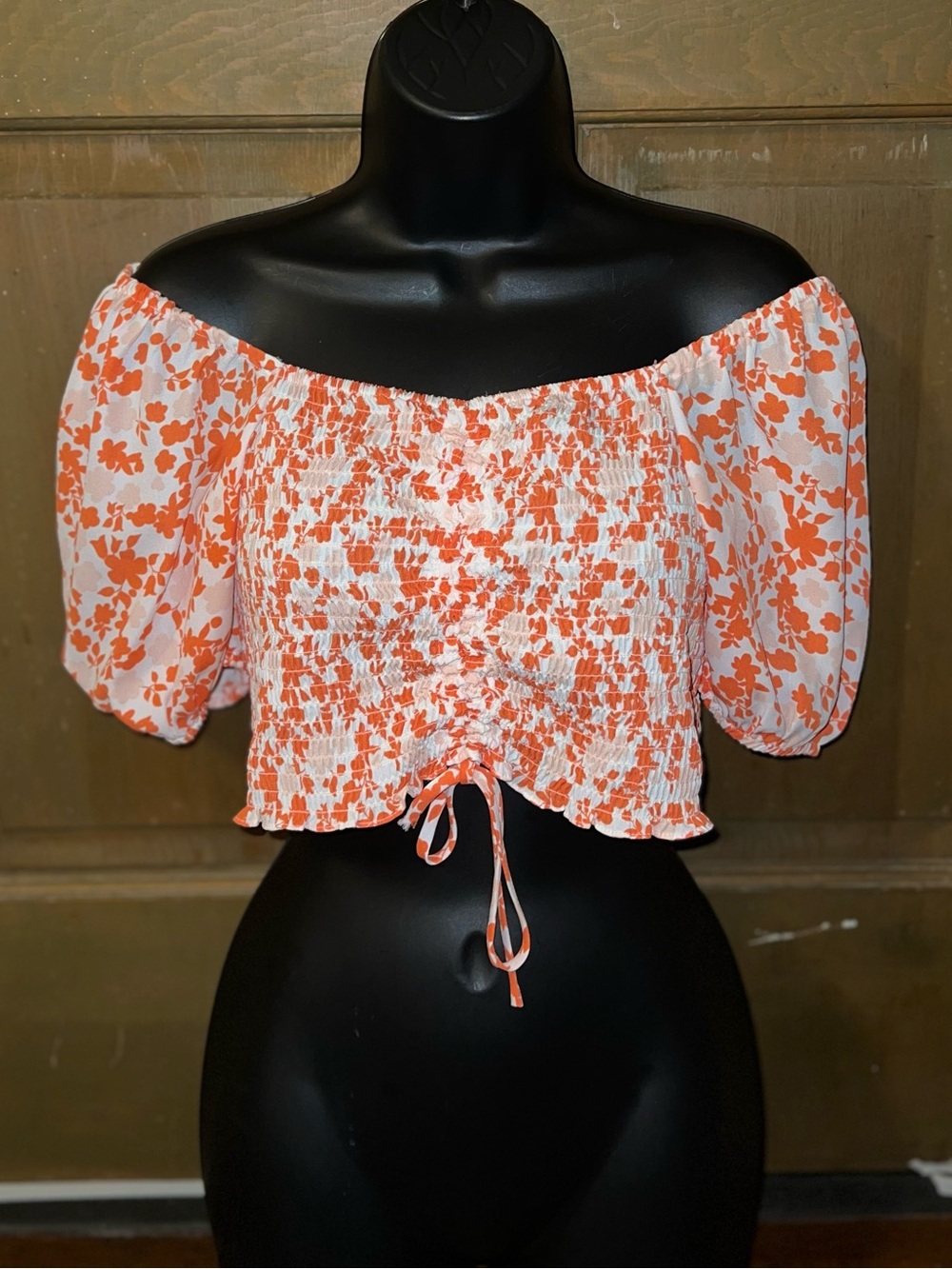 19 Cooper Floral Smocked Crop Top Puff Sleeve Tie Front Orange White Size L